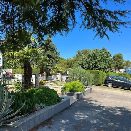 דירה Summer House In Dajletta
